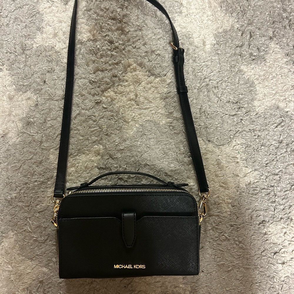 Michael Kors Elegant Black Crossbody Bag